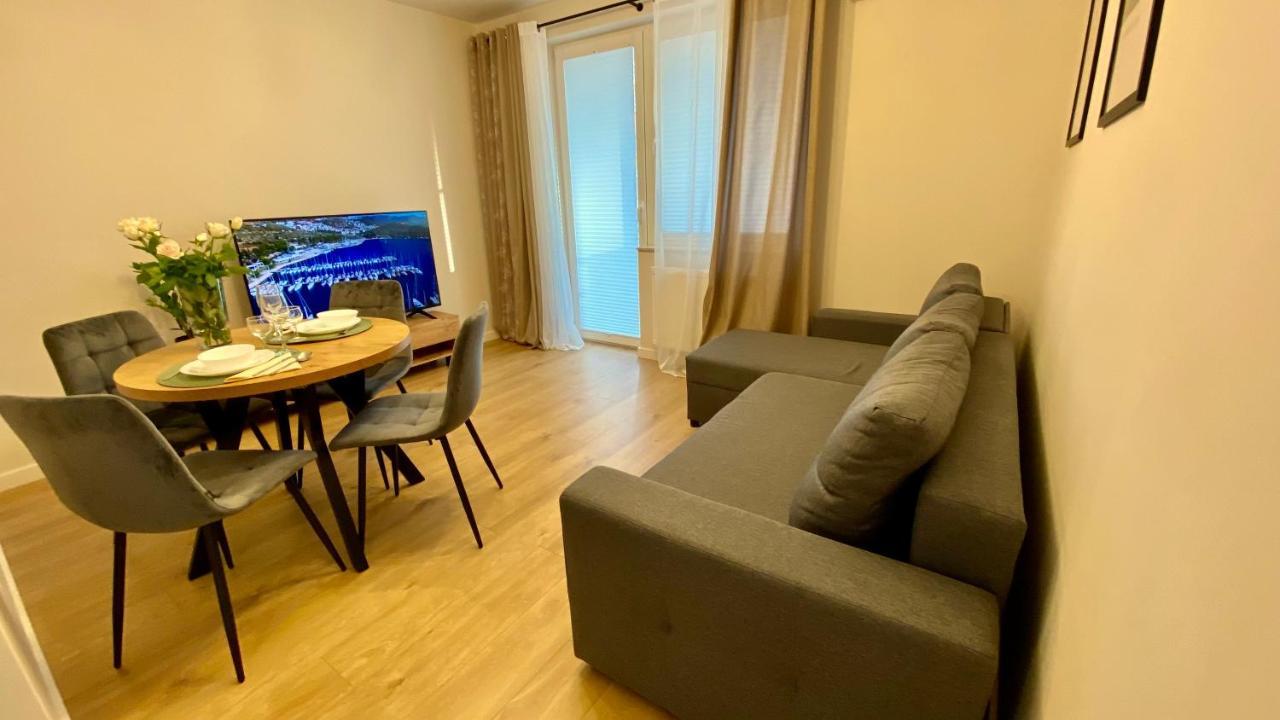 Apartament Crowns *